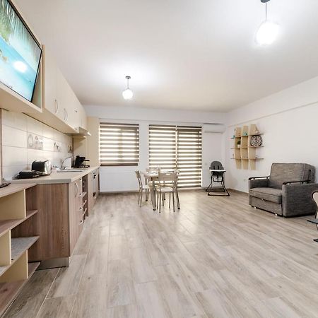 Derya Suites - Mamaia Nord Navodari Bagian luar foto
