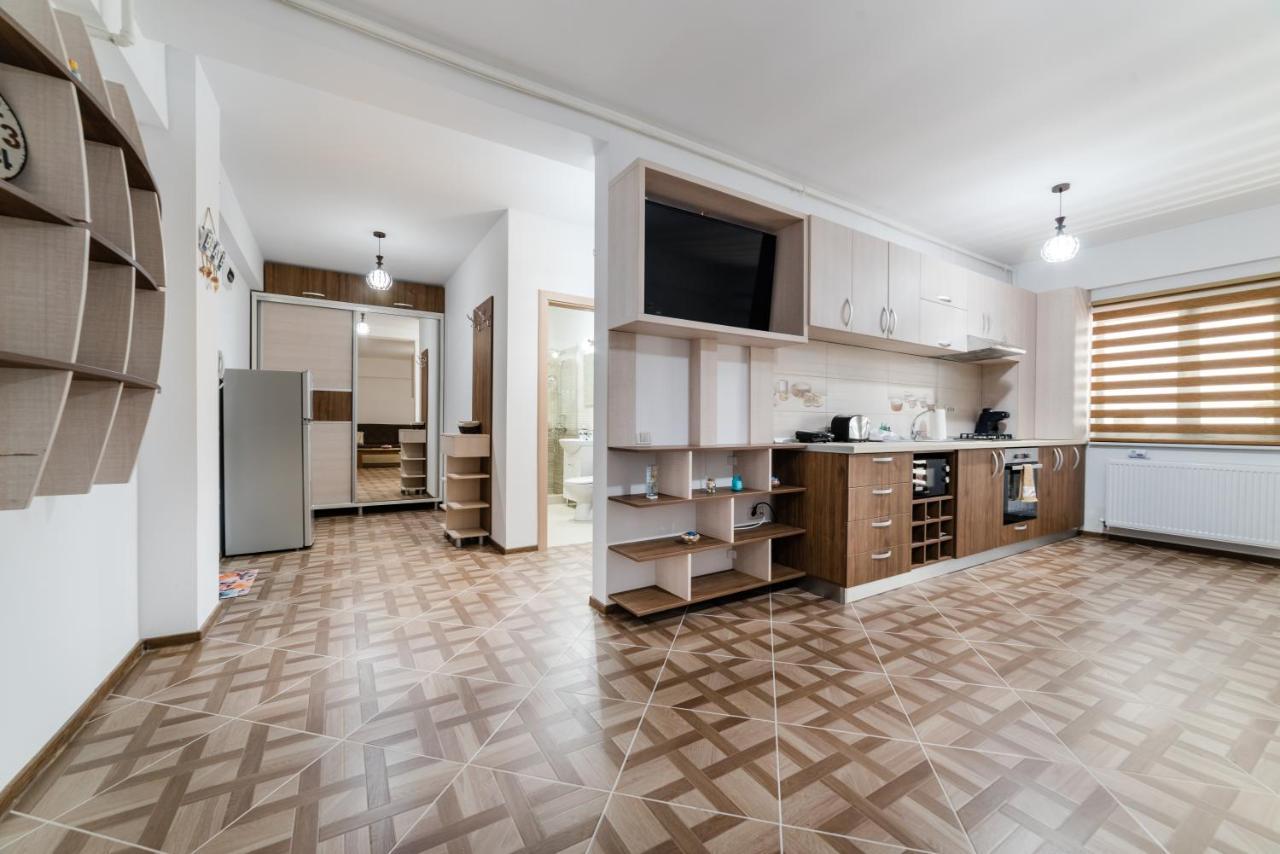 Derya Suites - Mamaia Nord Navodari Bagian luar foto