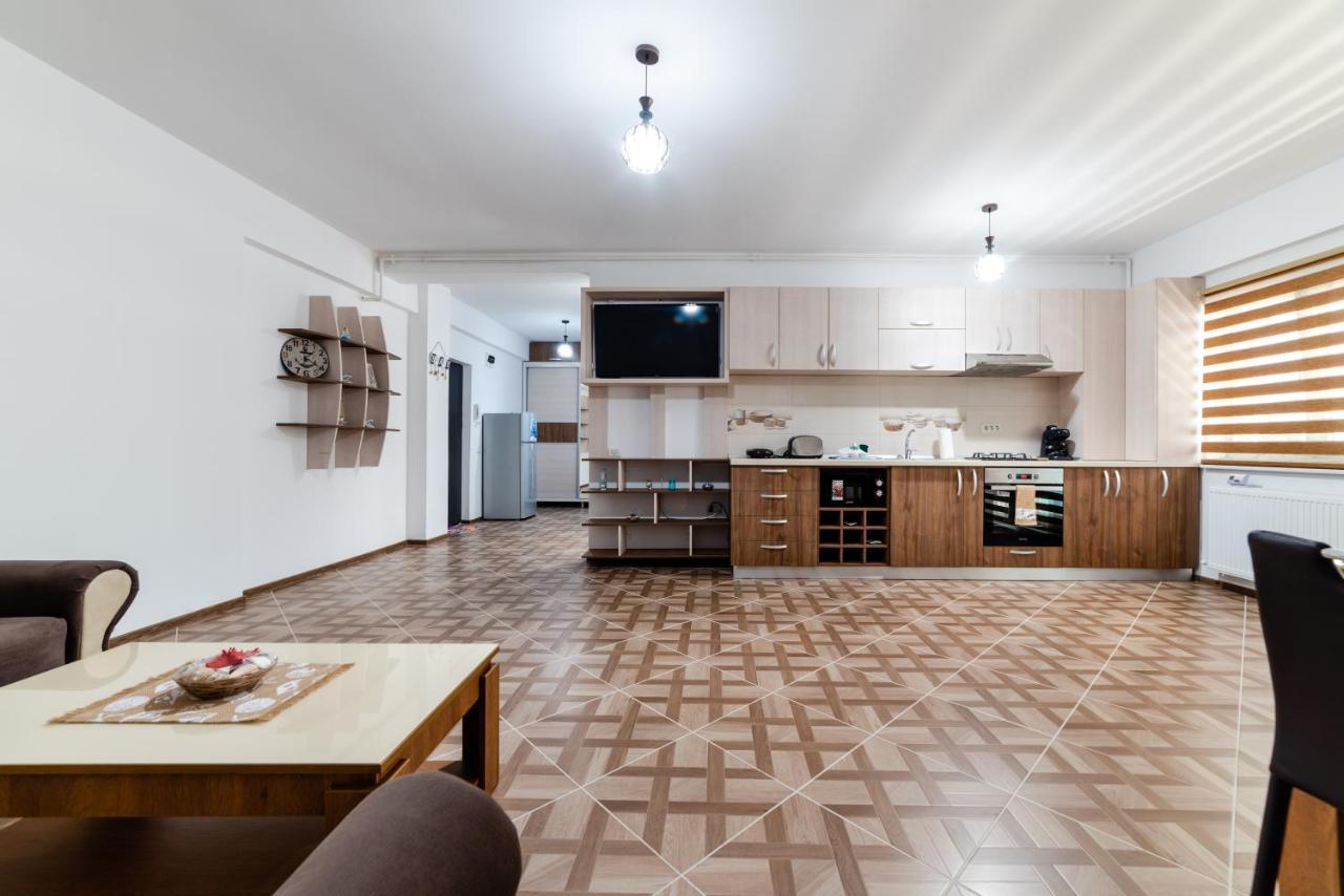 Derya Suites - Mamaia Nord Navodari Bagian luar foto