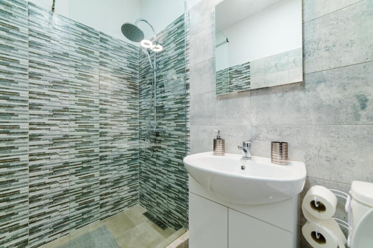 Derya Suites - Mamaia Nord Navodari Bagian luar foto